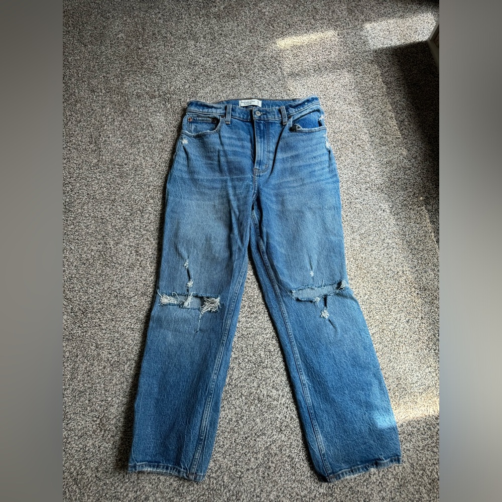 Abercrombie & Fitch The '90s Straight Ultra High Rise Jeans